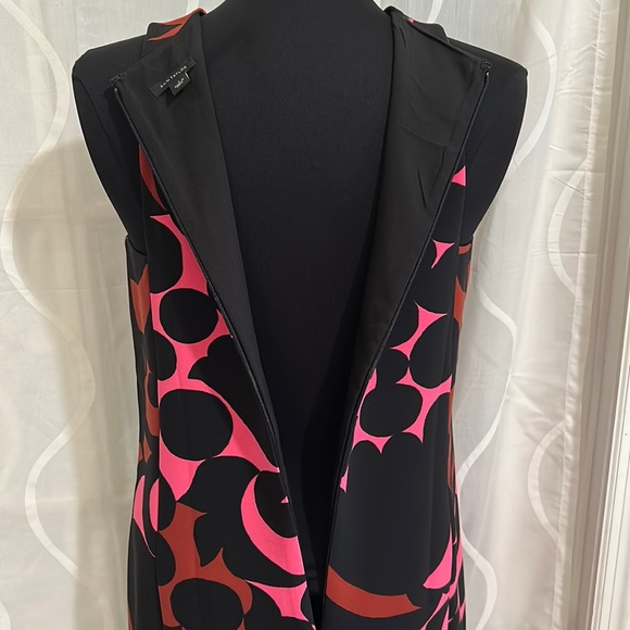 Ann Taylor Black, Brown & Pink, Sleeveless Dress, Size 6 - Picture 5 of 9
